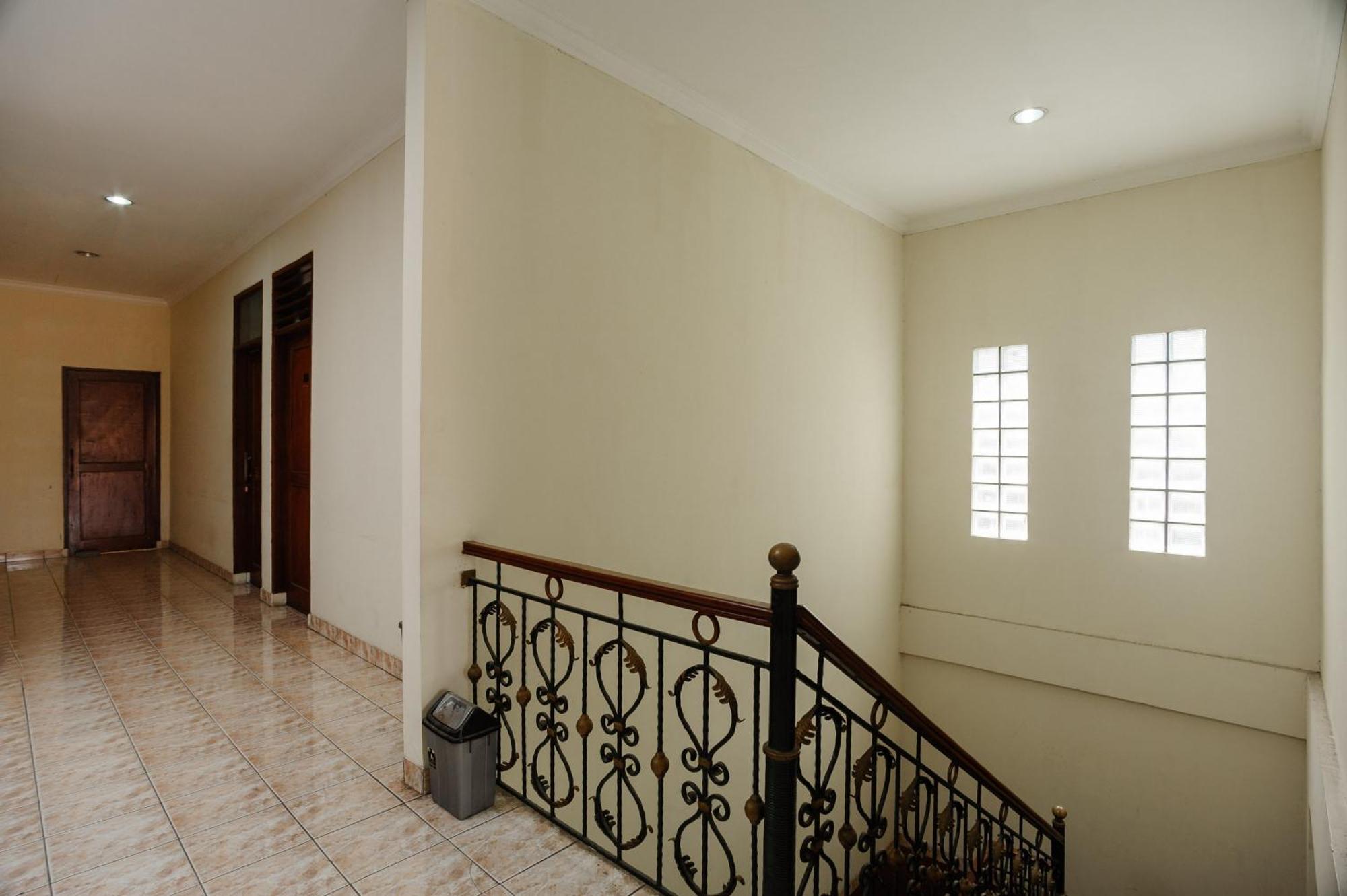 Reddoorz Syariah Near Aeon Mall Tanjung Barat Τζακάρτα Εξωτερικό φωτογραφία